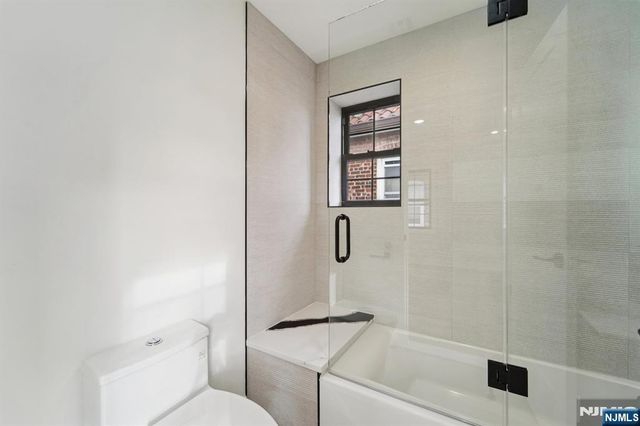 8606 2nd Avenue, North Bergen, NJ 07047