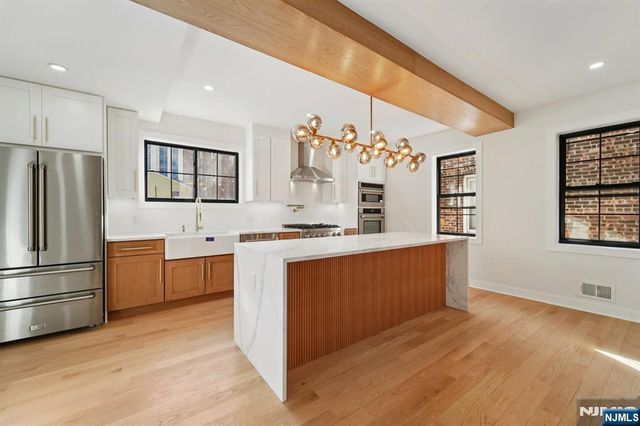 8606 2nd Avenue, North Bergen, NJ 07047