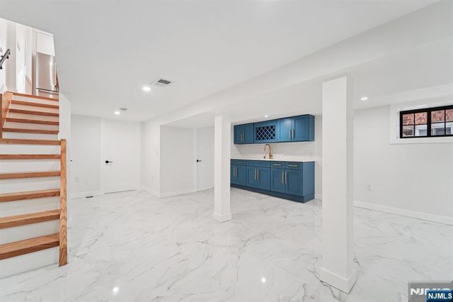 8606 2nd Avenue, North Bergen, NJ 07047