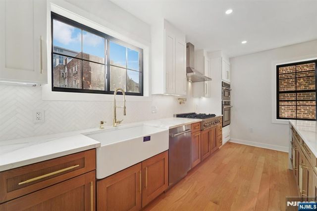 8606 2nd Avenue, North Bergen, NJ 07047