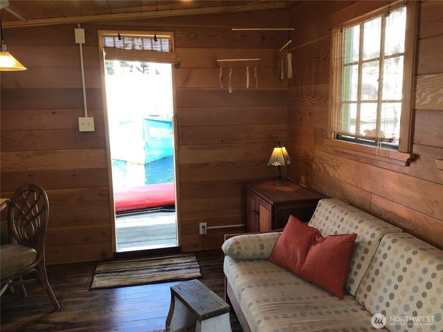 624 W Ewing Street, Seattle, WA 98119