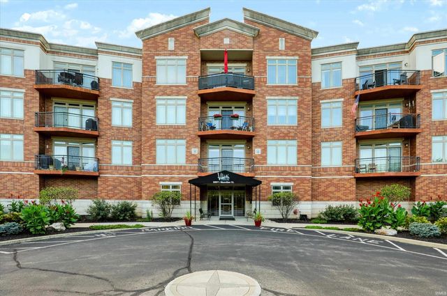 20971 Shoreline Ct Apt 215, Noblesville, IN 46062