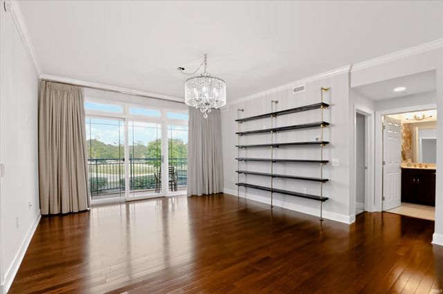 20971 Shoreline Ct Apt 215, Noblesville, IN 46062