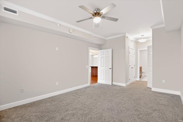 20971 Shoreline Ct Apt 215, Noblesville, IN 46062