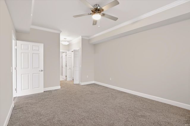 20971 Shoreline Ct Apt 215, Noblesville, IN 46062