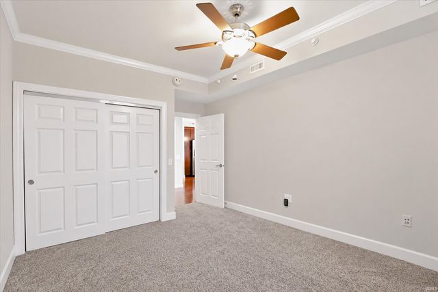 20971 Shoreline Ct Apt 215, Noblesville, IN 46062