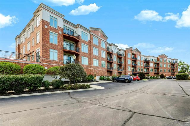20971 Shoreline Ct Apt 215, Noblesville, IN 46062