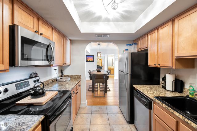 3825 E CAMELBACK Road 218, Phoenix, AZ 85018