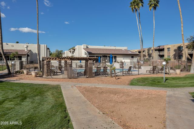 3825 E CAMELBACK Road 218, Phoenix, AZ 85018