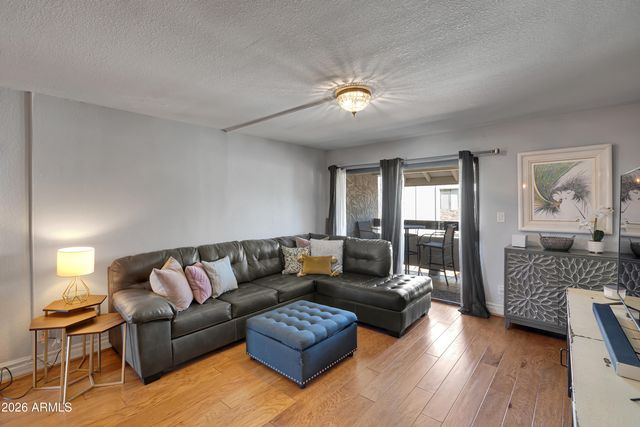 3825 E CAMELBACK Road 218, Phoenix, AZ 85018