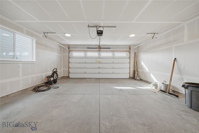 803 Spaniel Lane, Belgrade, MT 59714