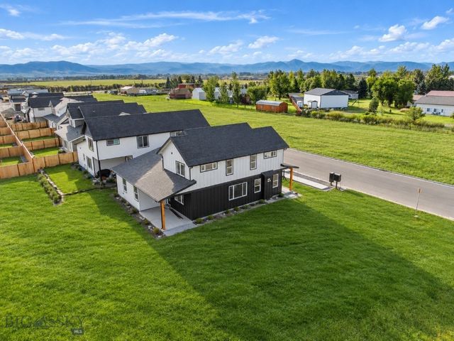803 Spaniel Lane, Belgrade, MT 59714