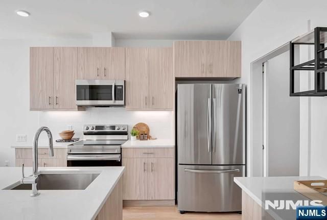 35 Jefferson Avenue 308, Westwood, NJ 07675
