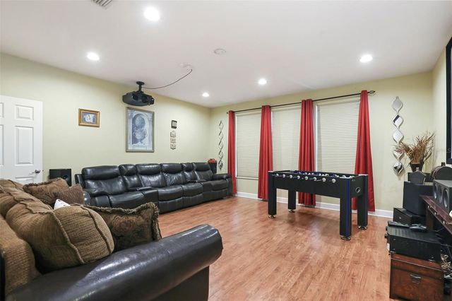 27608 PINE POINT DRIVE, Wesley Chapel, FL 33544