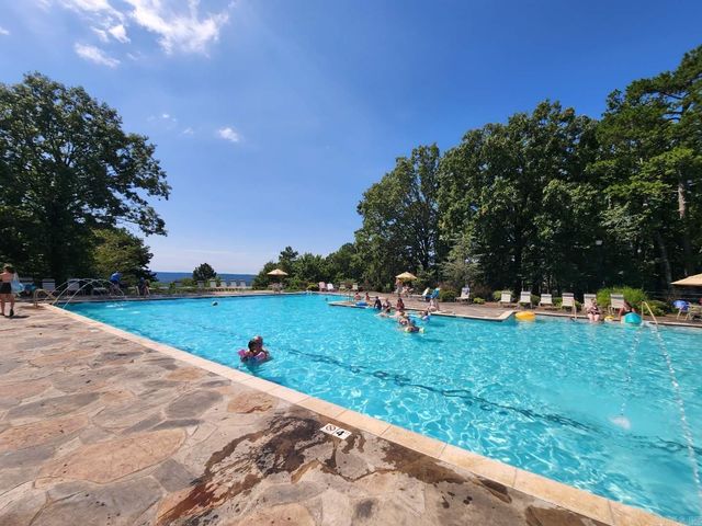 135 Hillview Dr Apt 25, Fairfield Bay, AR 72088