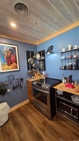 135 Hillview Dr Apt 25, Fairfield Bay, AR 72088