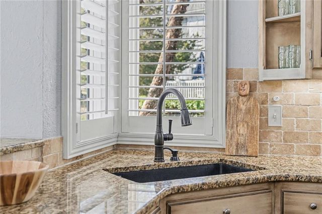 3501 W 132nd Street, Leawood, KS 66209