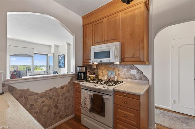 7320 Glenroie Ave Apt 12K, Norfolk, VA 23505