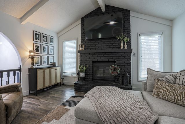 116 ROSEBUD Lane, Council Bluffs, IA 51503