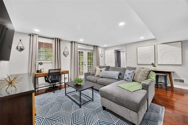 4421 Buckingham Circle, Decatur, GA 30035
