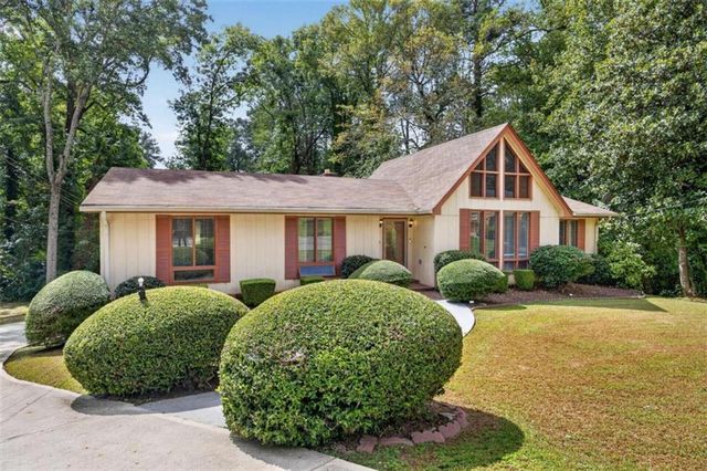 4421 Buckingham Circle, Decatur, GA 30035