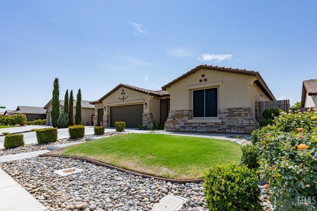 7903 Bandelier Drive, Bakersfield, CA 93313