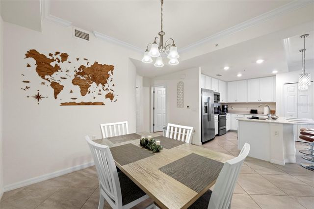 17704 GAWTHROP DR 201, Bradenton, FL 34211