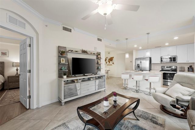 17704 GAWTHROP DR 201, Bradenton, FL 34211