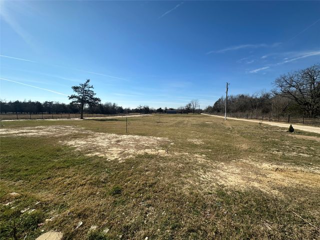 2441 Lcr 486, Mexia, TX 76667