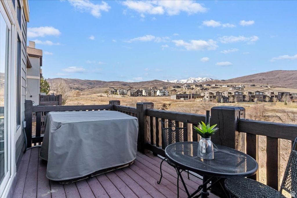 Image 13 of property listing at 6486 E HIGHWAY 39 #39, Huntsville, UT 84317