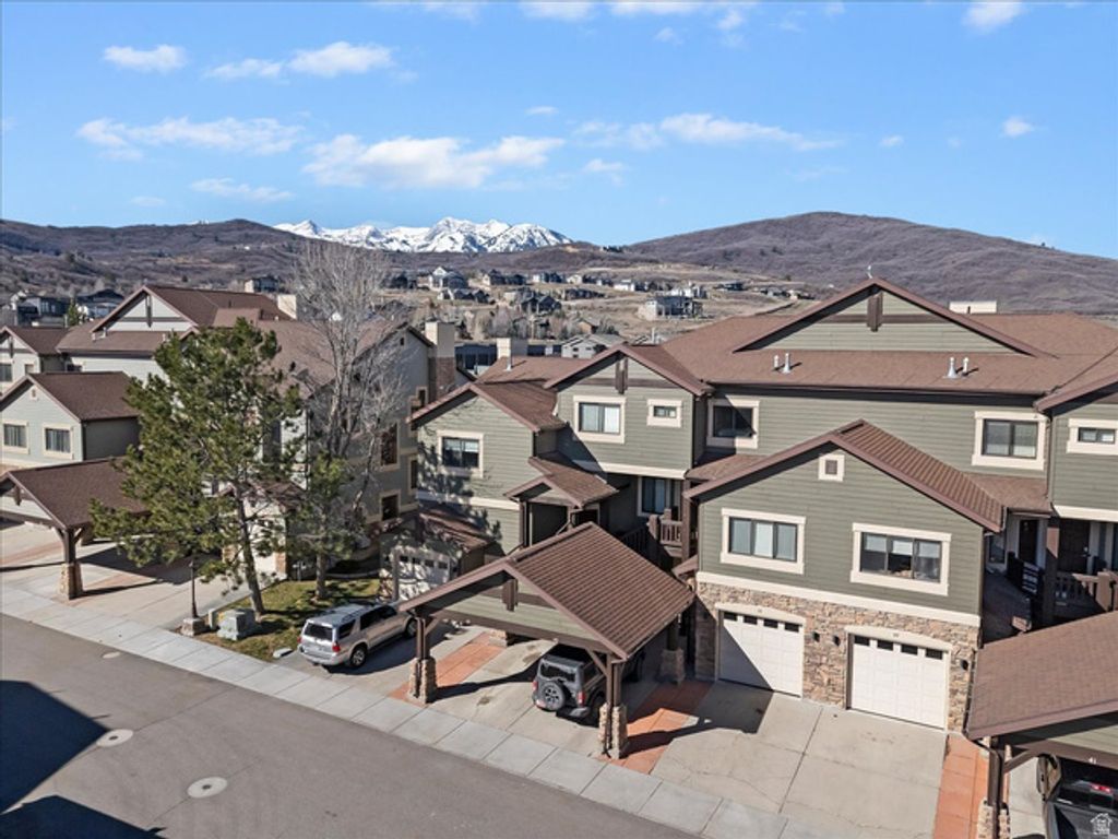 Image 14 of property listing at 6486 E HIGHWAY 39 #39, Huntsville, UT 84317