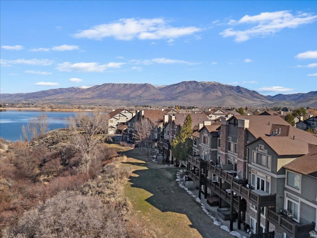 Image 22 of property listing at 6486 E HIGHWAY 39 #39, Huntsville, UT 84317