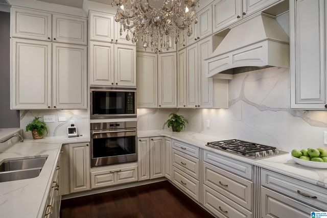2400 Cahaba Rd Ste 260, Mountain Brook, AL 35223