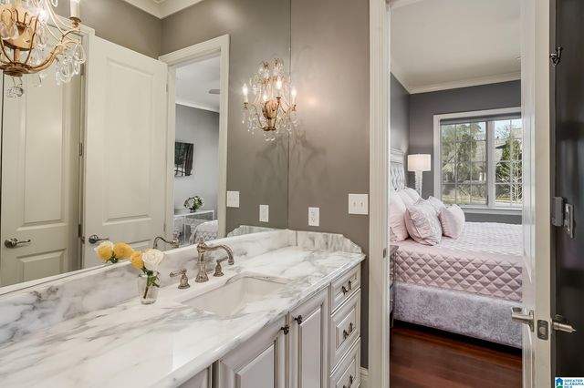2400 Cahaba Rd Ste 260, Mountain Brook, AL 35223