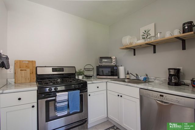 3501 S 67 Street, Omaha, NE 68106