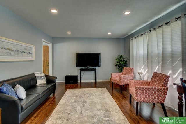 3501 S 67 Street, Omaha, NE 68106