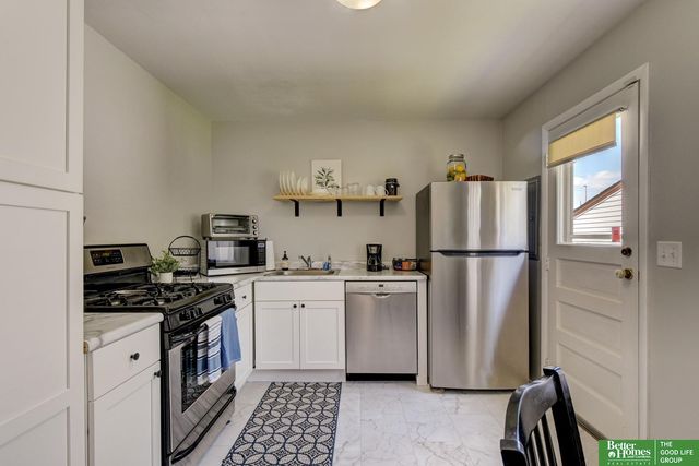 3501 S 67 Street, Omaha, NE 68106
