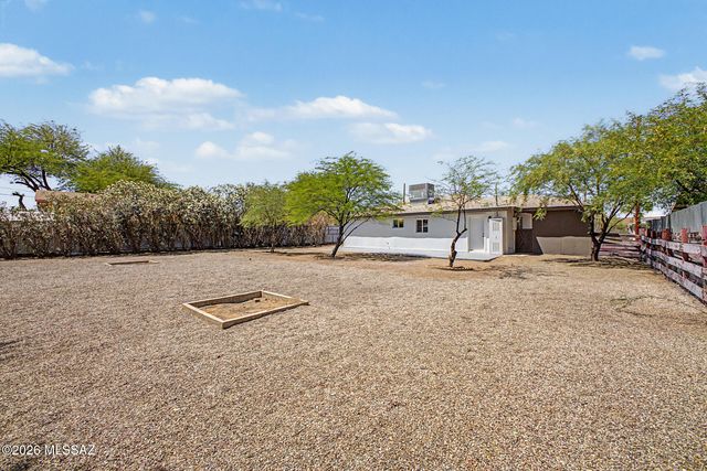 1322 N Rosemont Boulevard, Tucson, AZ 85712