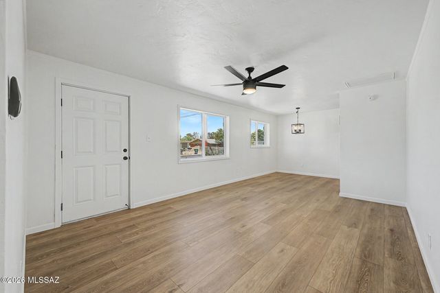 1322 N Rosemont Boulevard, Tucson, AZ 85712