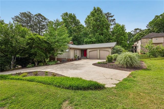 5316 Corsham Court SW, Lilburn, GA 30047