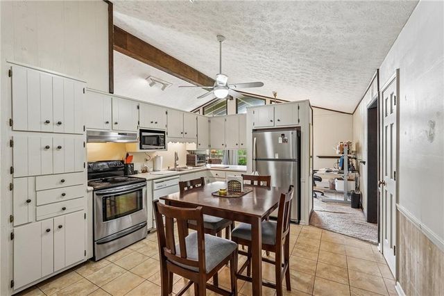 5316 Corsham Court SW, Lilburn, GA 30047