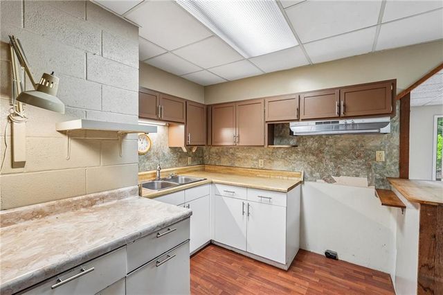 5316 Corsham Court SW, Lilburn, GA 30047