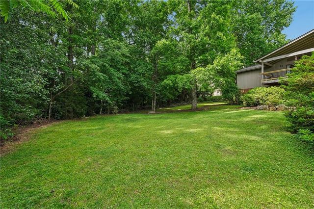 5316 Corsham Court SW, Lilburn, GA 30047