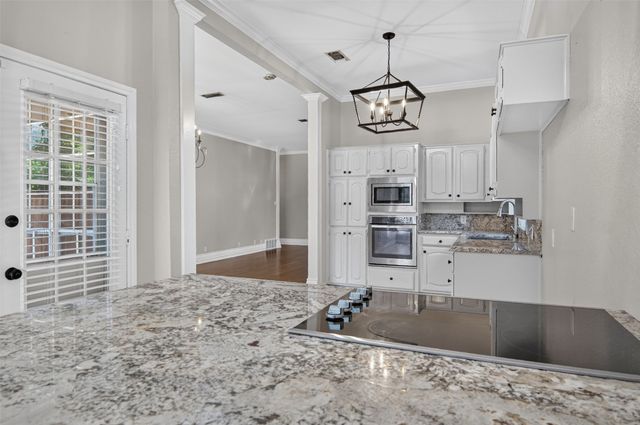 4925 Courtside Drive, Fort Worth, TX 76133