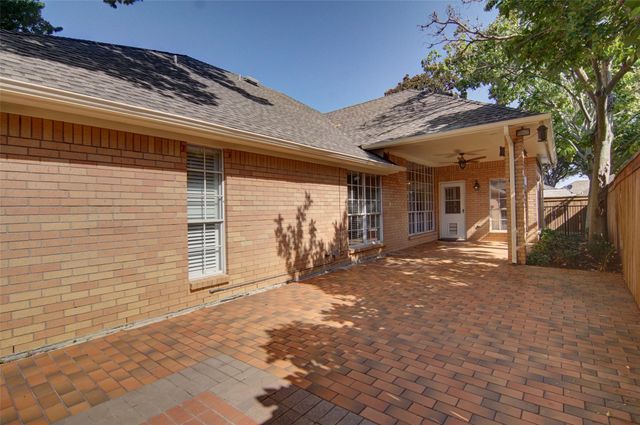 4925 Courtside Drive, Fort Worth, TX 76133