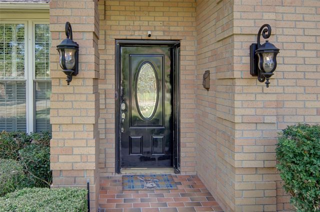 4925 Courtside Drive, Fort Worth, TX 76133