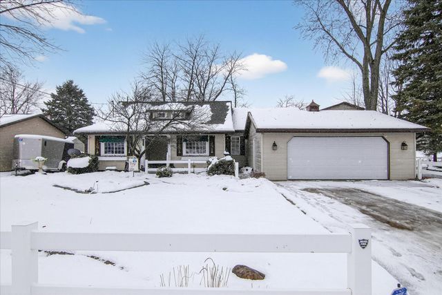 289 Lyon Lake Road, Fredonia Twp, MI 49068