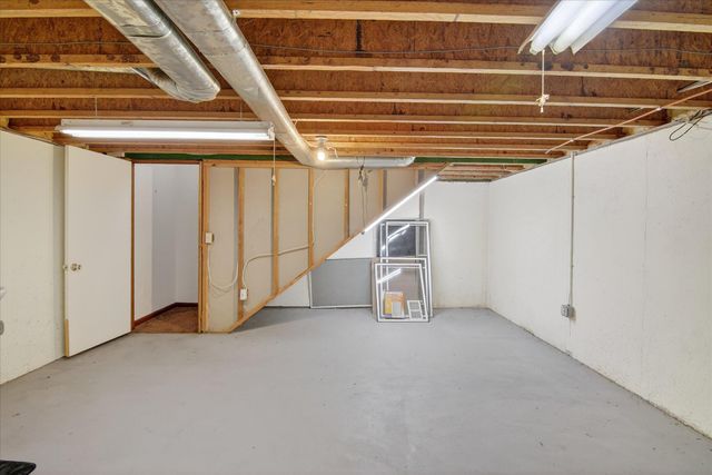 289 Lyon Lake Road, Fredonia Twp, MI 49068