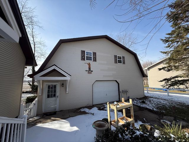 289 Lyon Lake Road, Fredonia Twp, MI 49068