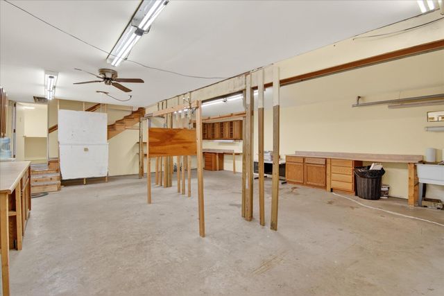 289 Lyon Lake Road, Fredonia Twp, MI 49068